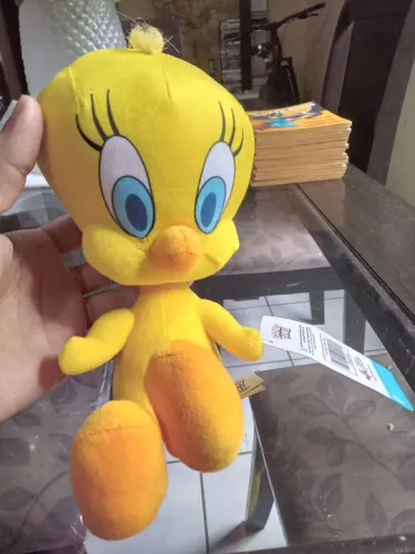 Pelúcia do personagem Piu Piu - Looney Tunes original Toyota factory