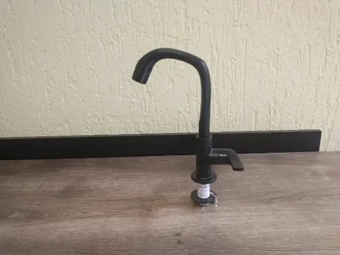Torneira para banheiro, com bica móvel, de mesa (balcão)