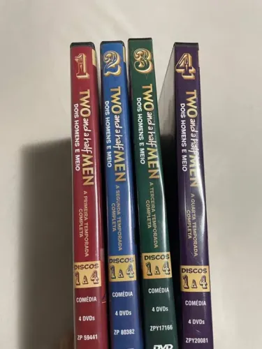DVD Two and a Half Man - Temporadas 1 a 4 completas