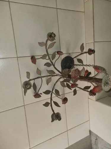 3 Lustres de Ferro com Detalhes em Flores