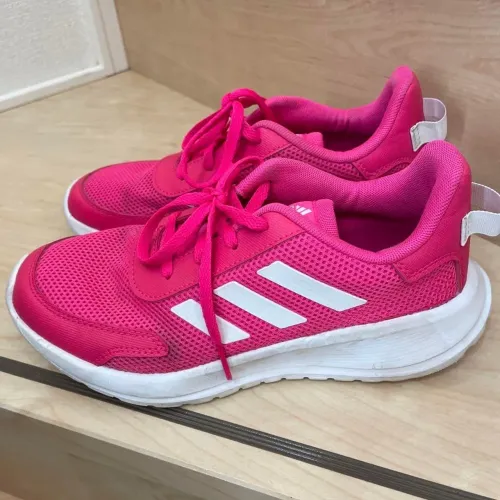 Tênis Adidas novo Tm 36 