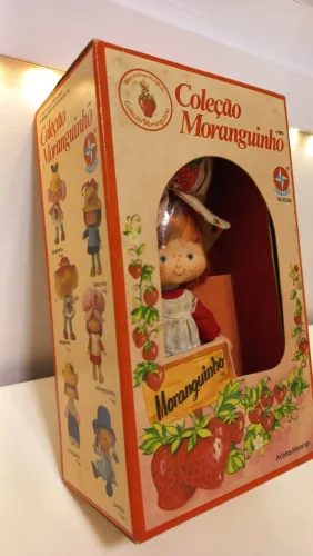Boneca Moranguinho década de 80 original na caixa