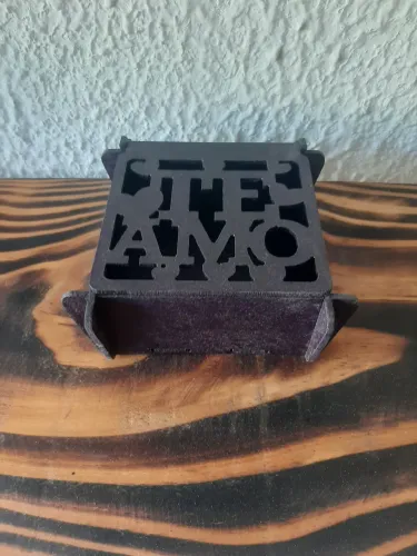Caixinhas com temas decorativos