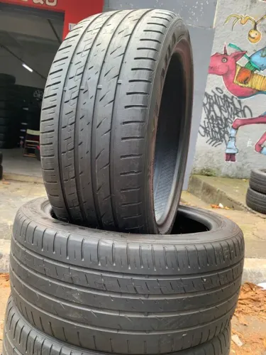 Pneus 225/45/18 por 240$ cada seminovos originais instalados