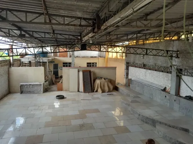 Galpão à venda, 500 m² por R$ 1.200.000 - Marechal Hermes - Rio de Janeiro/RJ
