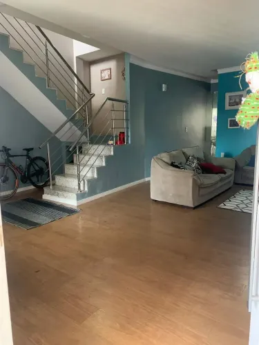 EXCLUSIVA NO FÁTIMA! CASA 180M² C/ 3 QUARTOS, SUÍTE E VISTA - 2 VAGAS