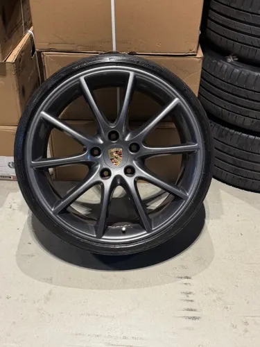 Aro 20 Porsche 5x130 duas talas cayenne 2021