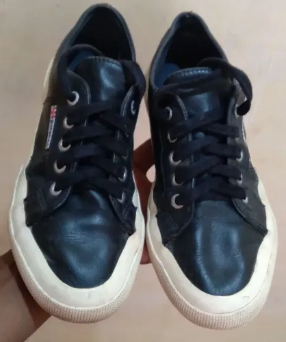 Tênis Infantil Preto de couro tamanho 34/35