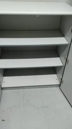 Armário Médio Cinza para Escritório