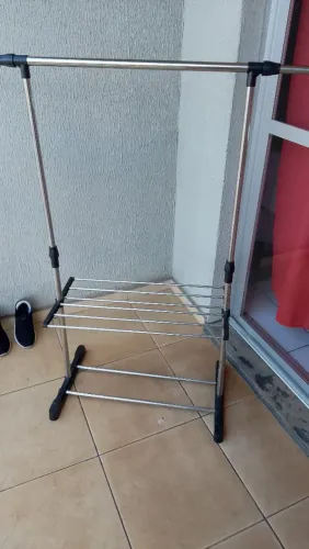 Arara para roupas monta/desmonta fácil usada