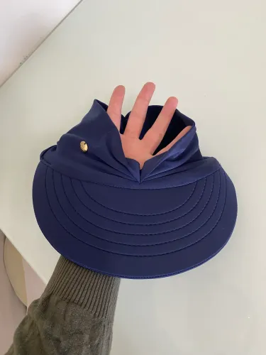 Viseira Blue Beach azul marinho nova