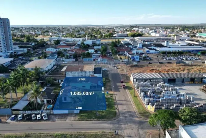 "Terreno Comercial Promissor em Jardim América"