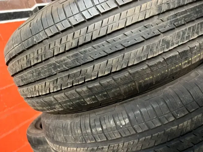 Pneu 235/65/17 Continental 90% Vida util