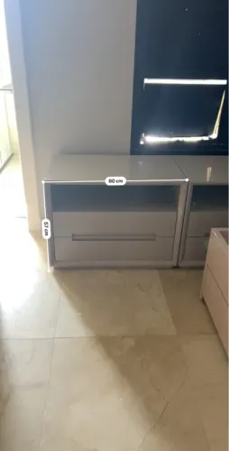 02 mesinha de cabeceira com 2 Gavetas - 80cm x 57cm