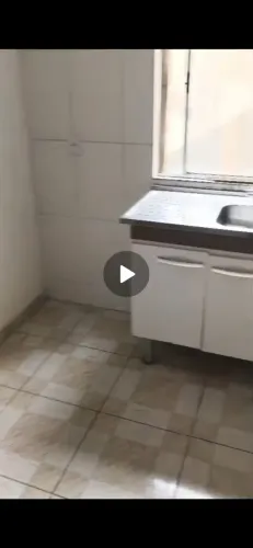 Alugase casa terrea 2 comodos +garagem moto