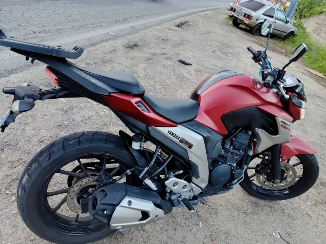 YAMAHA 250 FAZER