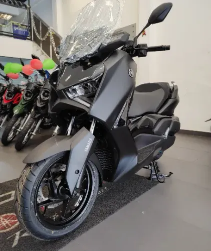 XMAX 300 Connected - Pablo Menezes Yamaha
