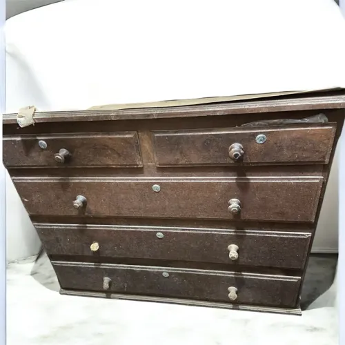 Cômoda antiga madeira 