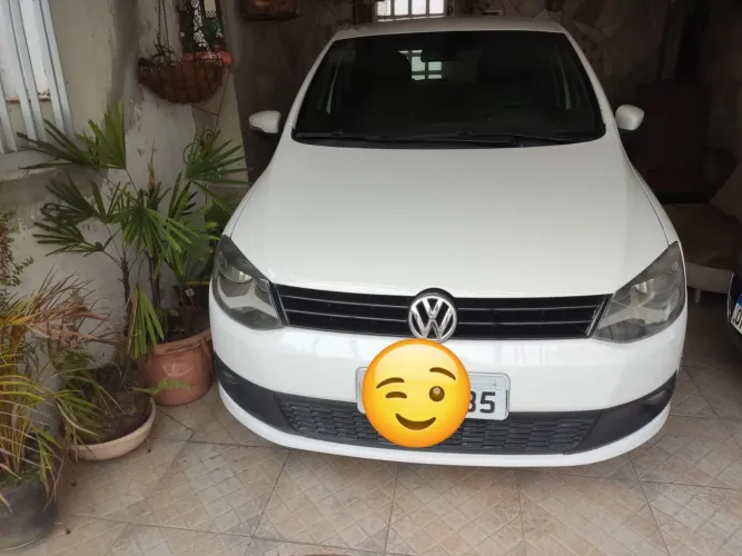Volkswagen Fox Bluemotion 1.0 MI Total Flex 12V 5P 2014