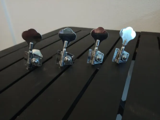 Tarraxas jazz bass 4 cordas - Dolphin