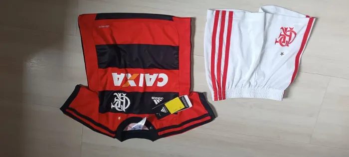 Uniforme infantil oficial do Flamengo Adidas 