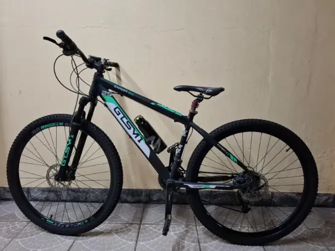 Bicicleta GTS Aro 29 com Freio a Disco Shimano Hidráulico
