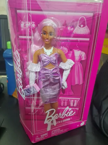 Boneca Barbie Deluxe Style - Nova na Caixa