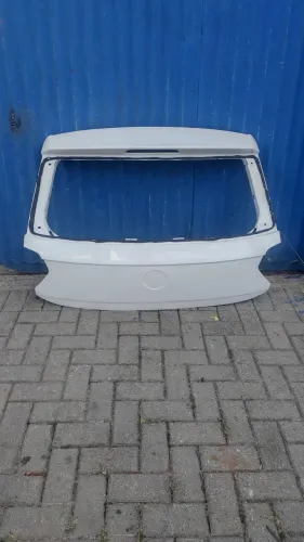 Tampa traseira polo