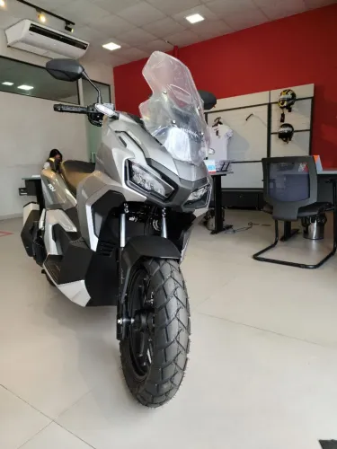 Honda ADV 160