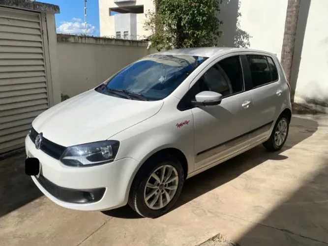 Volkswagen Fox Rock IN RIO 1.6 MI Total Flex 8V 5P 2014