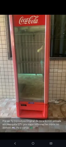 Expositora CocaCola Metal Frio 127v totalmente original , retirada em Mesquita!!! ? ?