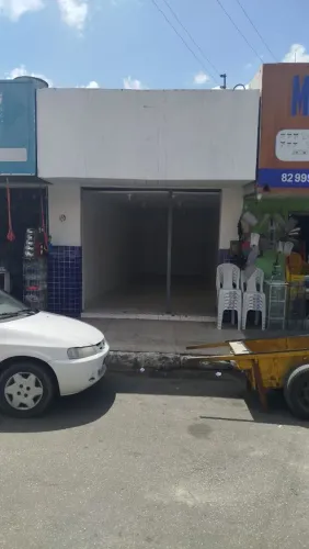 Ponto comercial no início da rua do sol