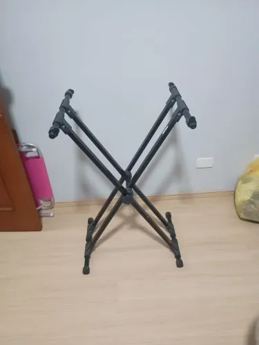 Estante para piano digital ou sintetizador 