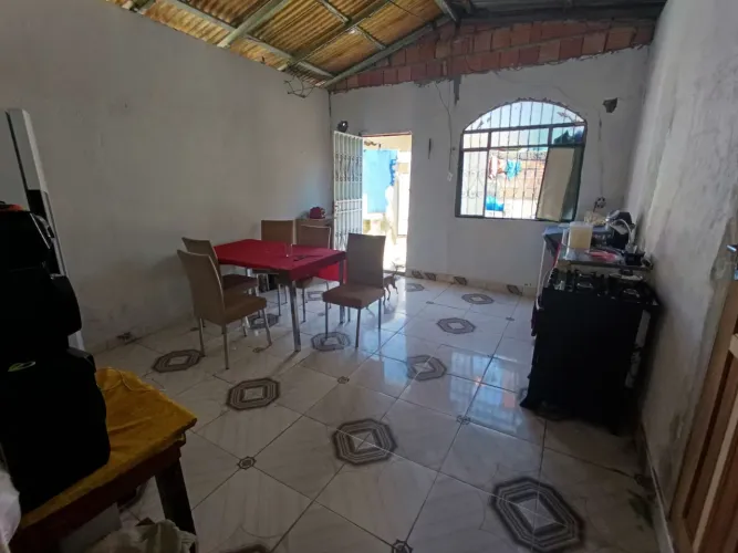 //Casa em Petrópolis próxima ao Bar do Careca 