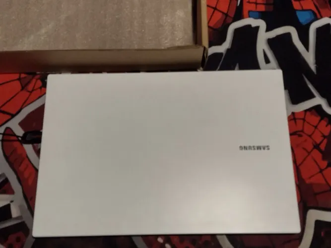 Notebook Samsung Book semi novo
