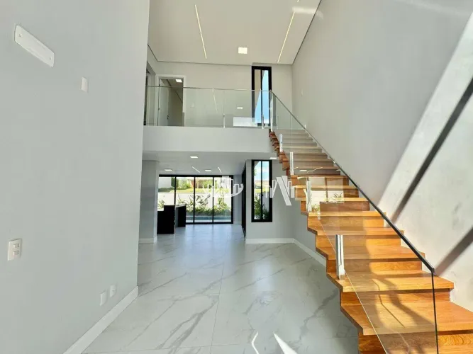 Casa com 4 quartos à venda, 193 m² por R$ 1.650.000 - Parque Taua Arangua - Londrina/PR