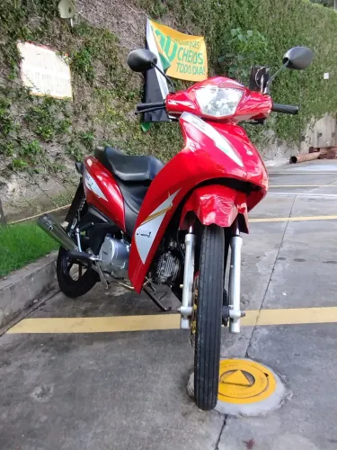 Moto toda boa 