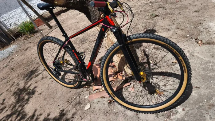 Bicicleta MTB Davorak 1x11 Shimano Deore