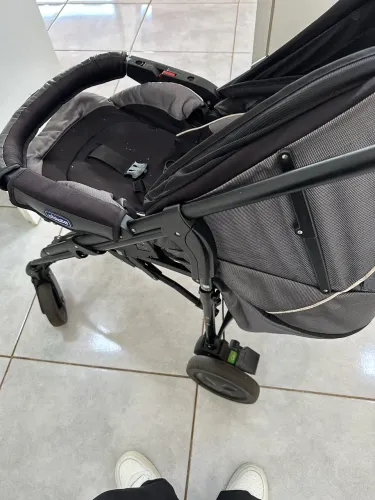 Carrinho de bebê Chico