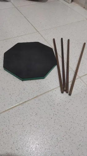 Pad com Baquetas de Treino