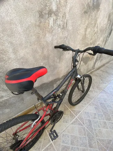 Bicicleta Caloi Shok 24 21v V-brake usada