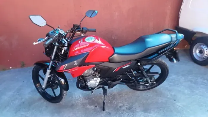 Moto Factor 150 2025 vermelha