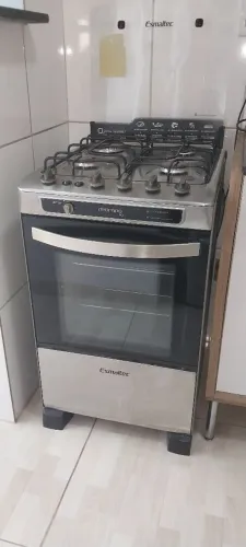 FOGÃO 4 BOCAS ESMALTEC E BOTIJA 13KG