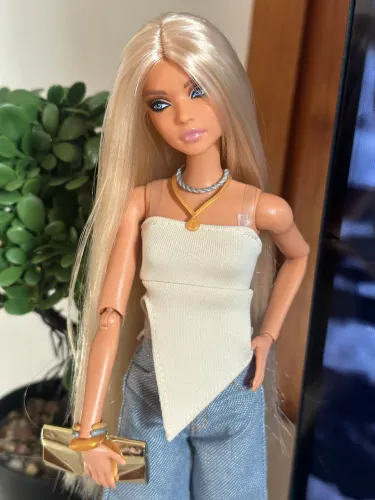 Barbie Maeve ! 