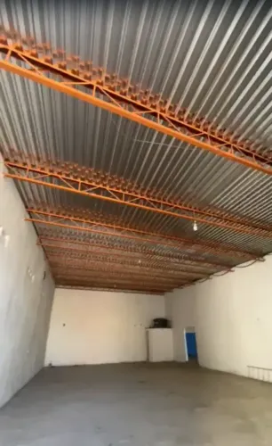 Imóvel para aluguel possui 400 metros quadrados em Marcos Freire - Jaboatão dos Guararapes
