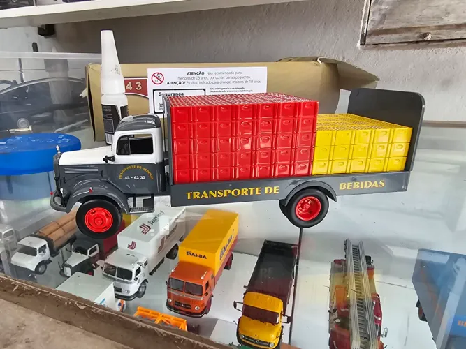 Miniatura caminhao 1 43 