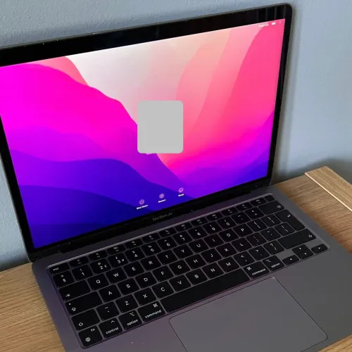 MacBook M1 8gb/256gb