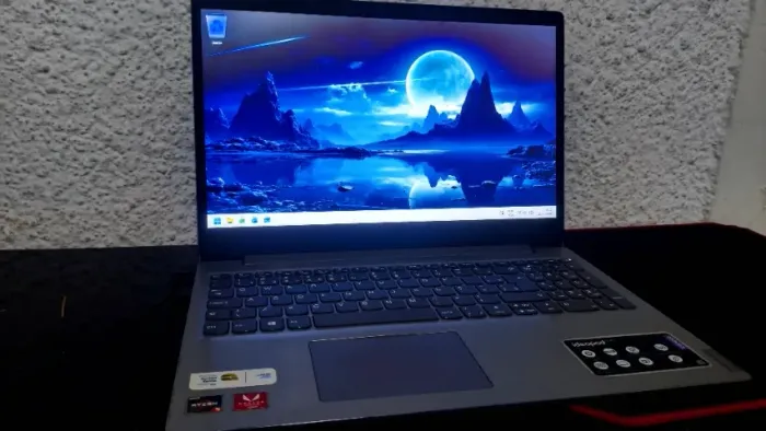 Lenovo Ideapad S145 Ryzen 5 3500U | 20GB RAM | SSD 256GB + HD 1TB | Windows 11 Pro