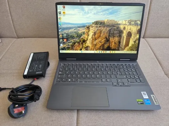 Lenovo Loq 8 Rtx 4060/i5/16GB/500GB/144Hz