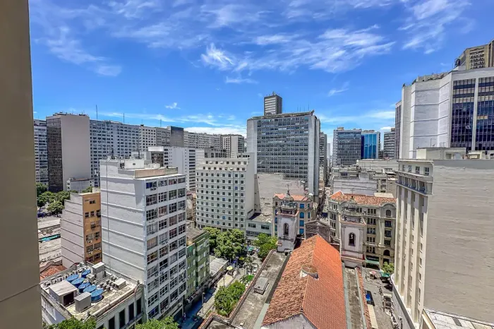Encante-se com esse incrível kitnet/Conjugado de 32m² de área útil. Com vista livre/prédio